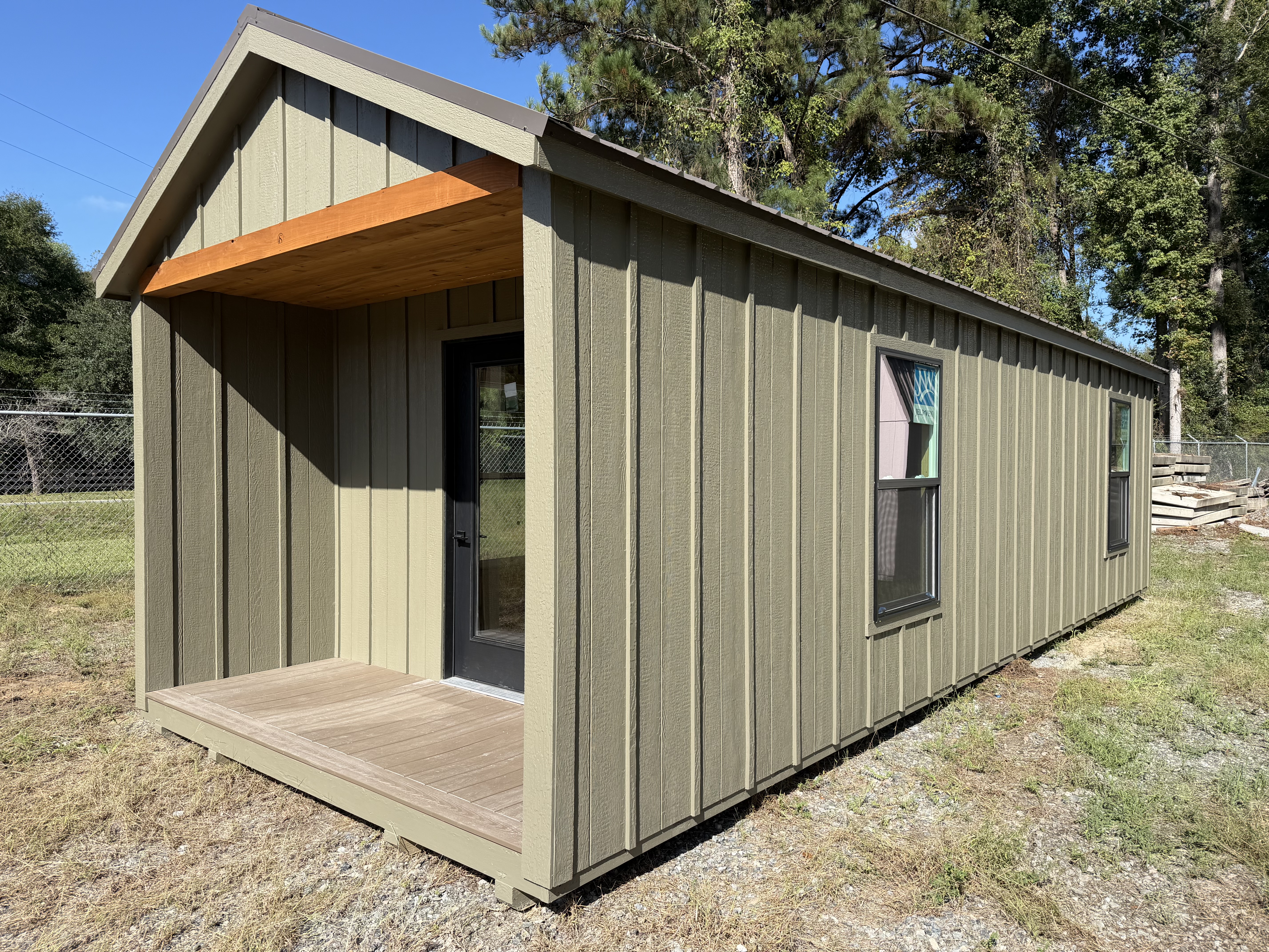 Retreat 12 x 32