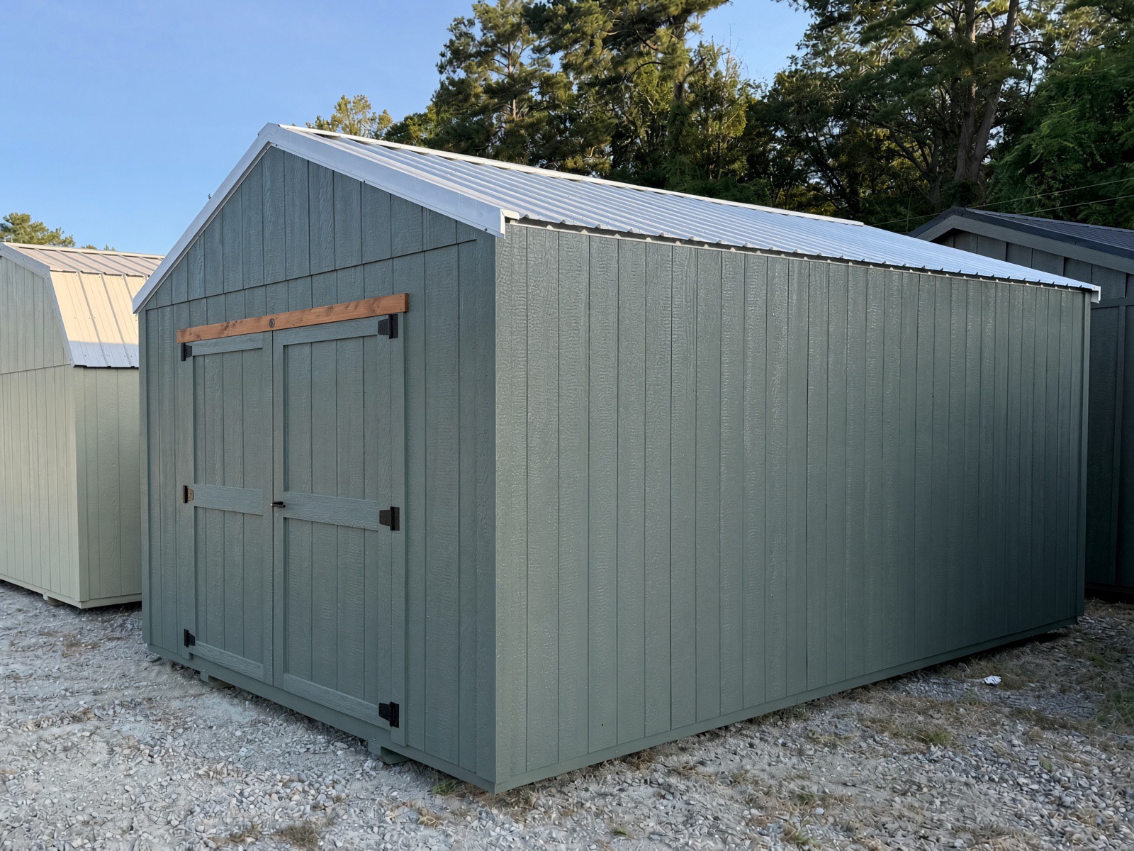 Essential Utility 10 x 20