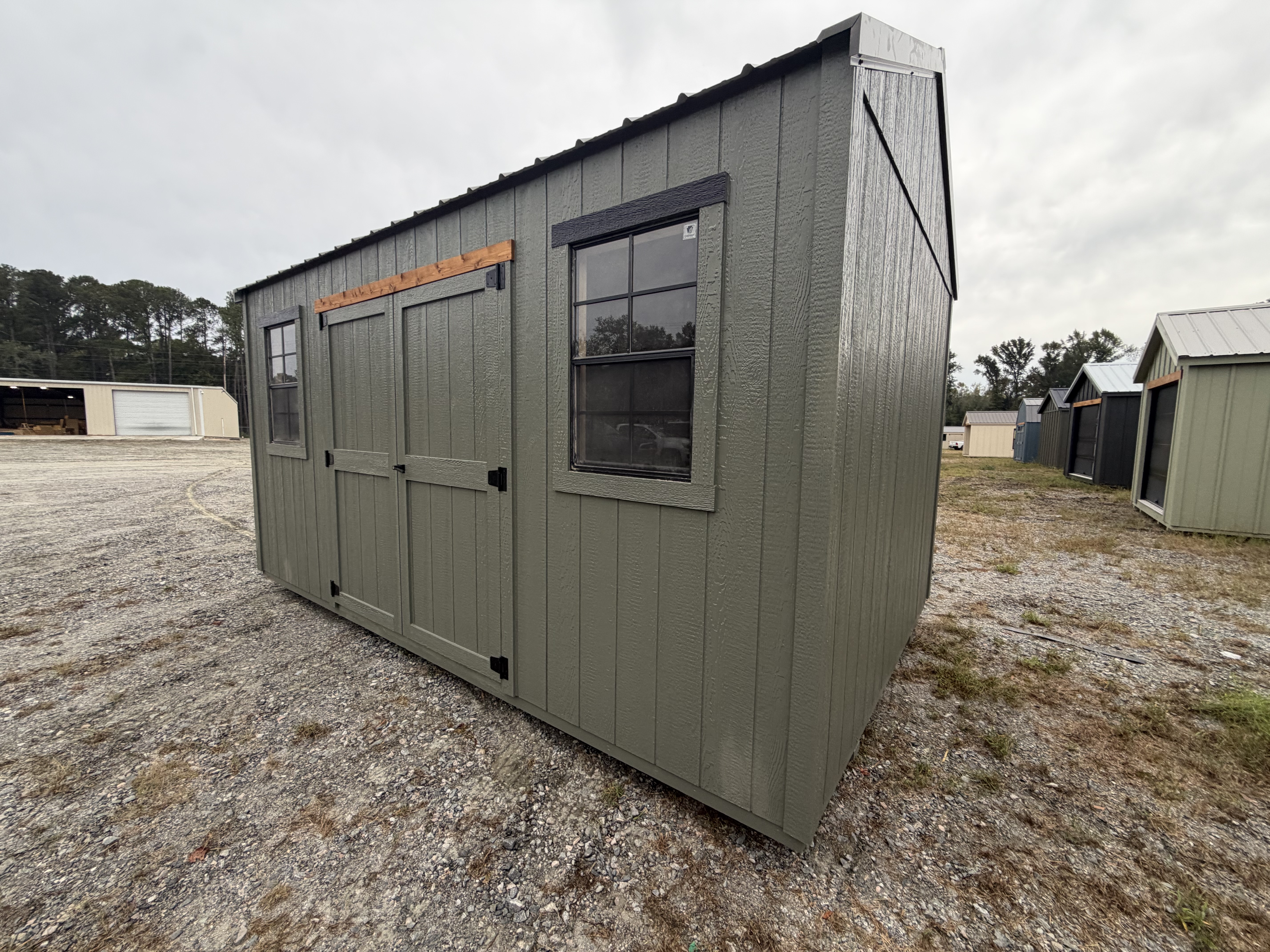 Essential Side Utility 10 x 16